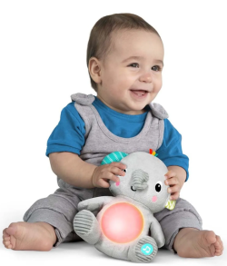 Dziecko z przytulanką Bright Starts Hug-a-bye Baby Słonik