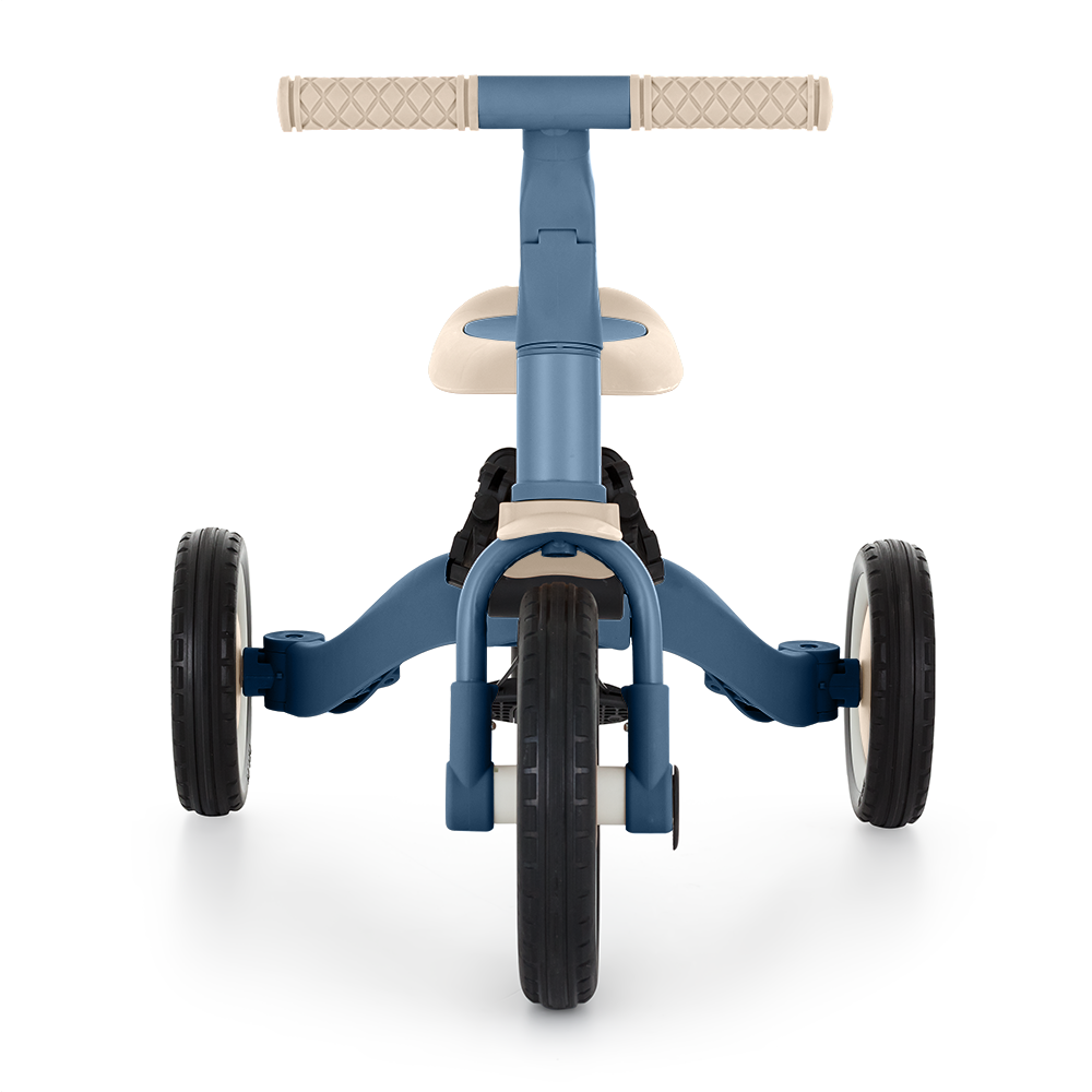 Rowerek Petite&Mars Turbo Ocean Blue widziany z przodu